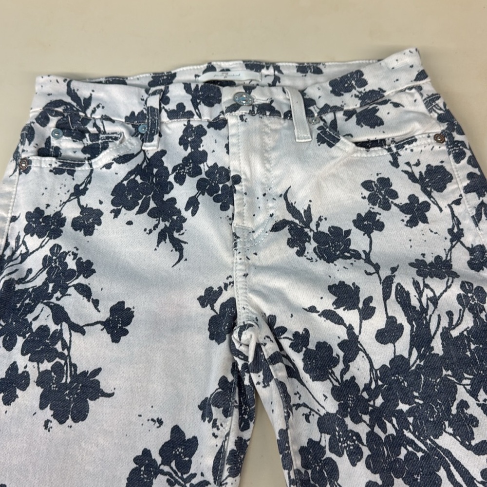 7 For All Mankind Jeans, Size 26, NWOT, MAKE AN OFFER!!!